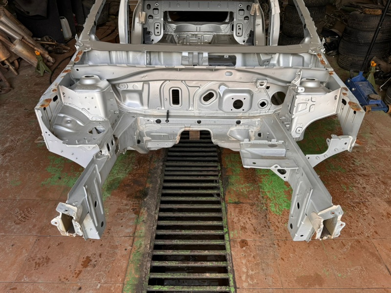 Передняя часть кузова - фото 2