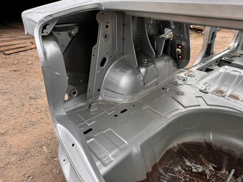 Задняя часть кузова - фото 6