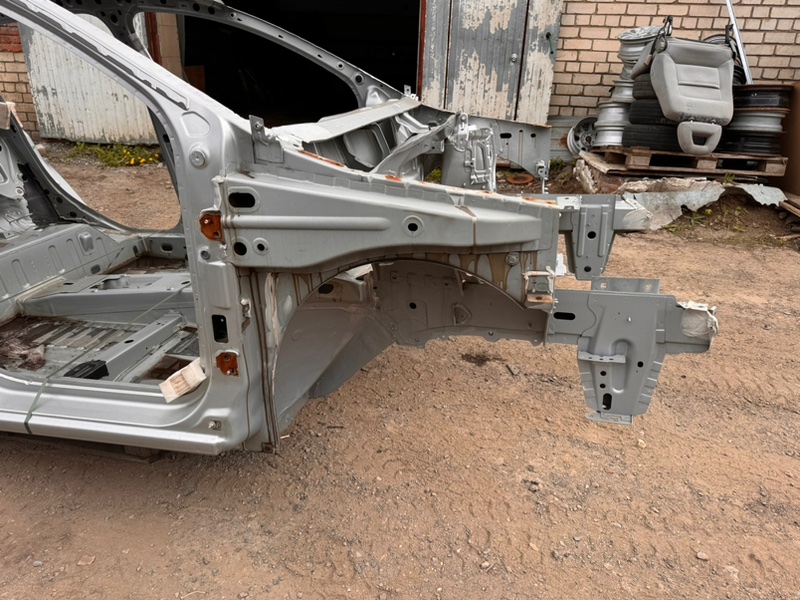 Лонжерон - фото 1