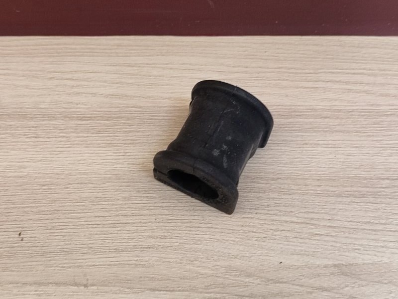 Втулка стабилизатора - фото 3