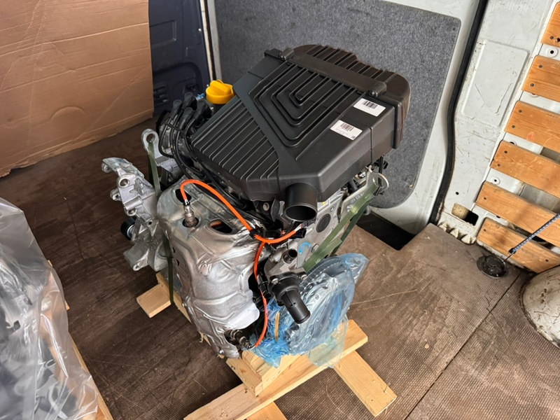 Двигатель в сборе - фото 2