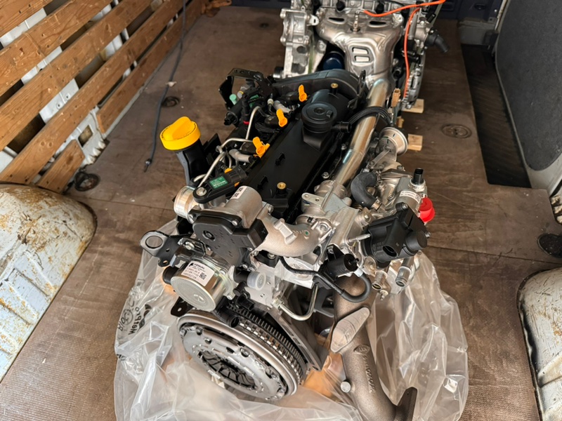 Двигатель - фото 1