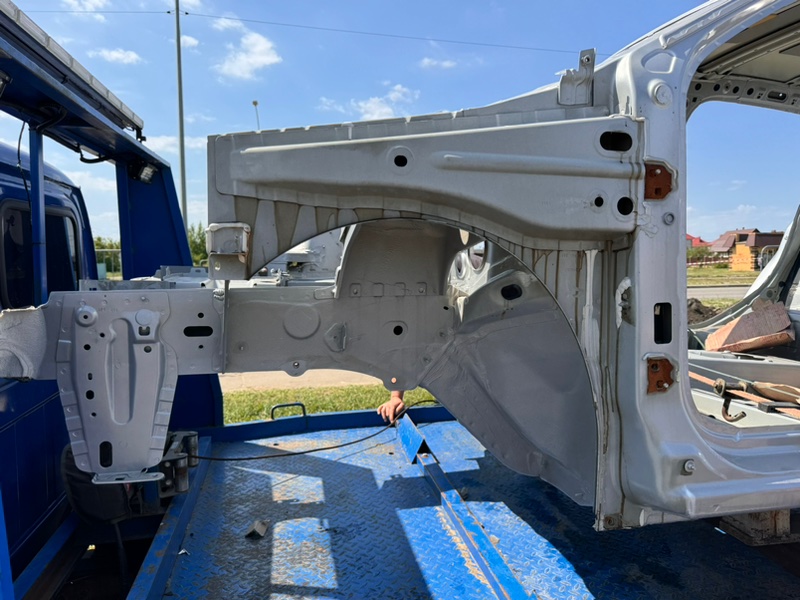 Лонжерон - фото 1