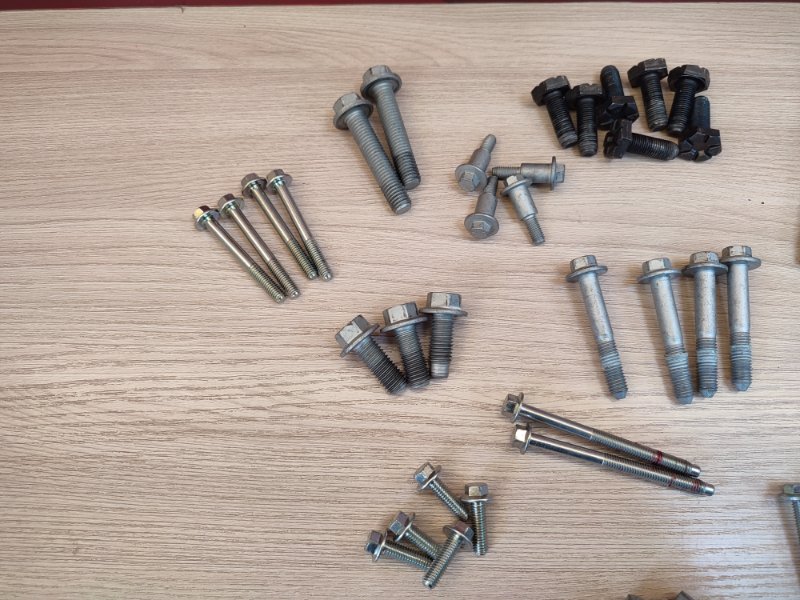 Болт крепления двигателя - фото 5