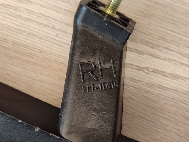 Направляющая стекла     двери - фото 9