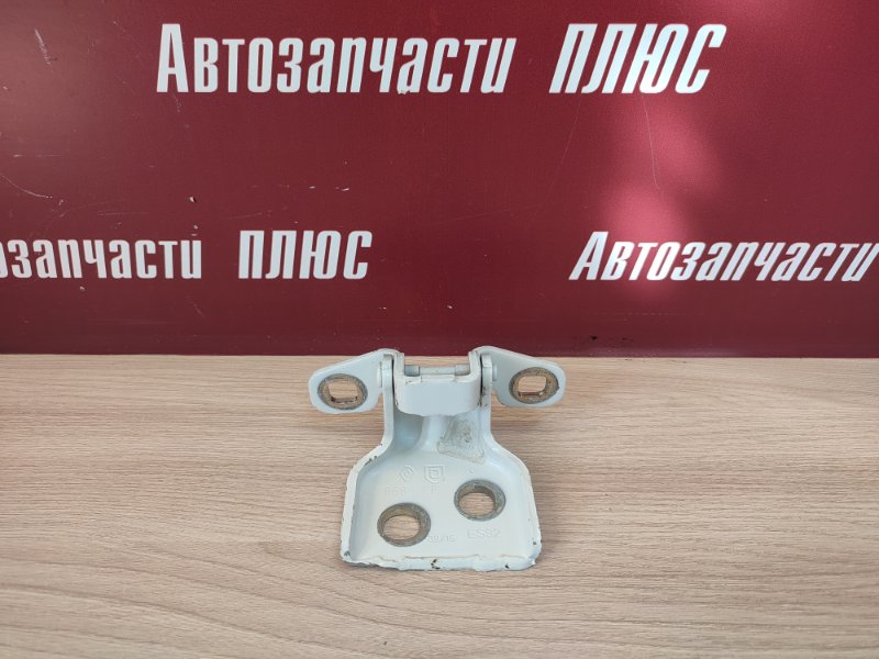 Петля двери - фото 1