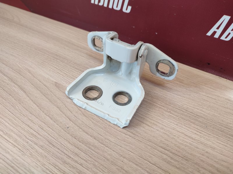 Петля двери - фото 4