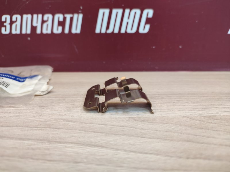 Прижимная пластина тормозных колодок - фото 4