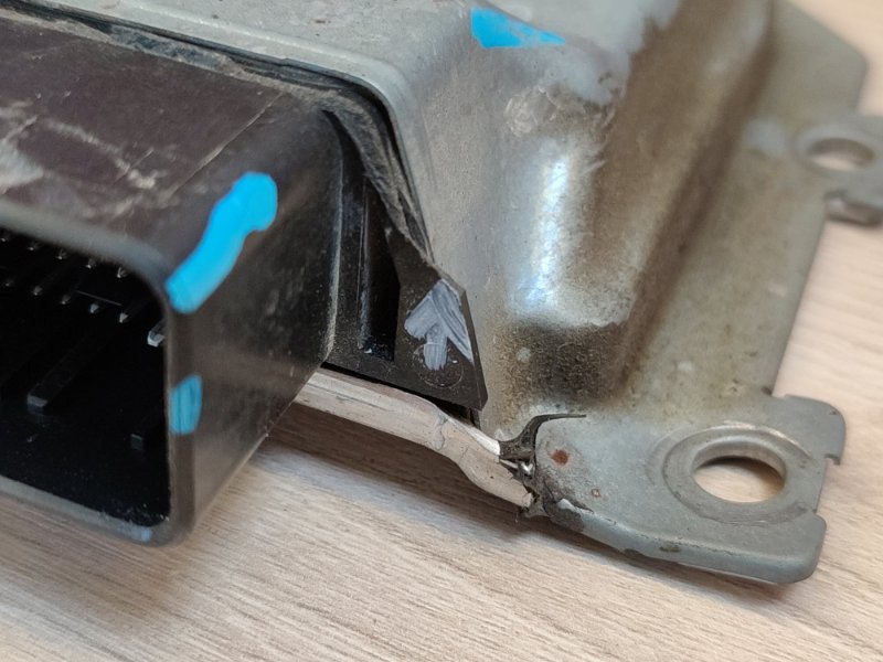 Блок управления двигателем - фото 5