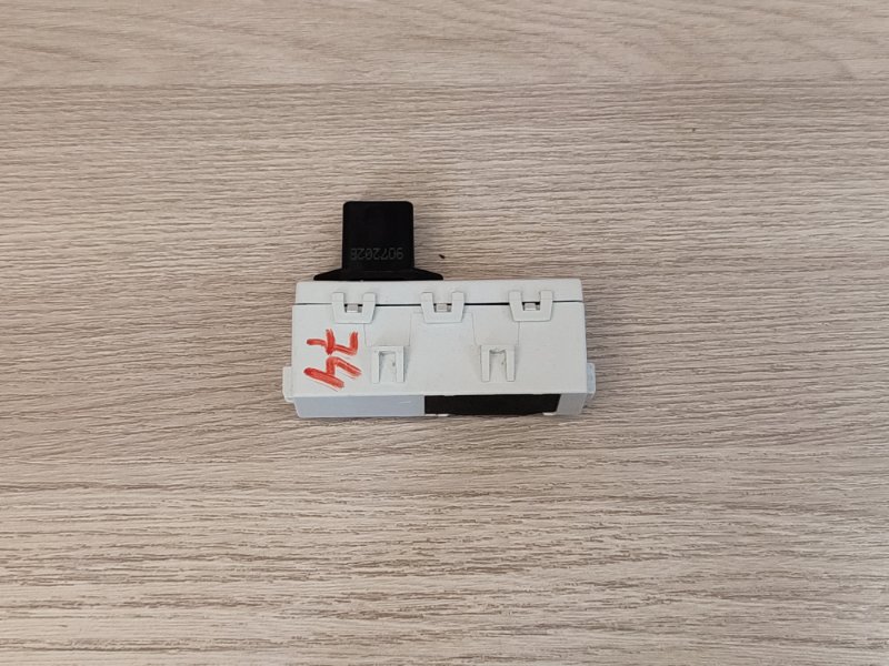 Датчик ремня безопасности - фото 6