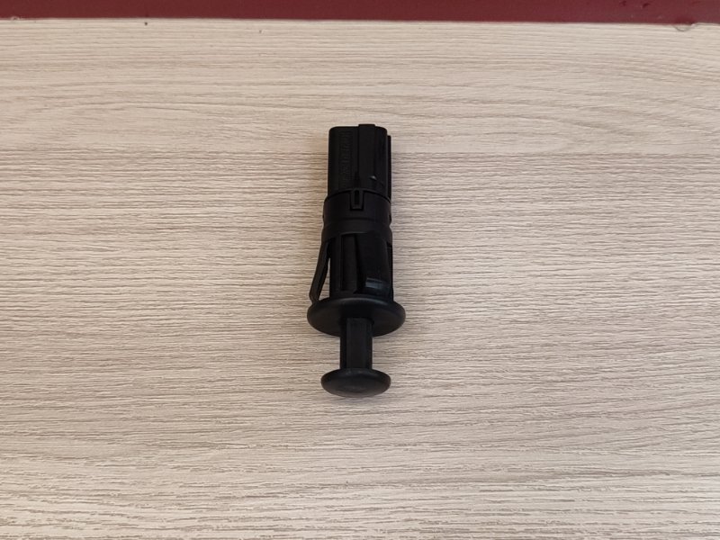 Концевик двери багажника - фото 2