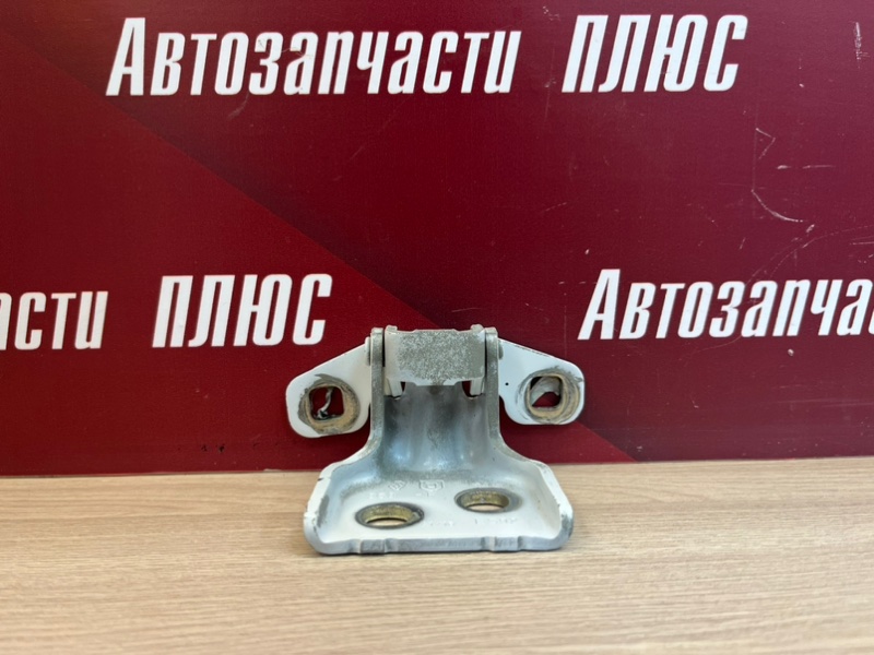 Петля двери - фото 1