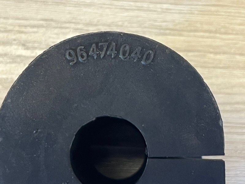 Втулка стабилизатора - фото 5