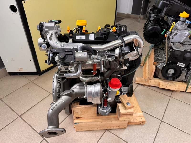 Двигатель - фото 1