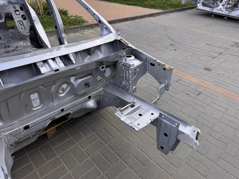 Лонжерон - фото 1