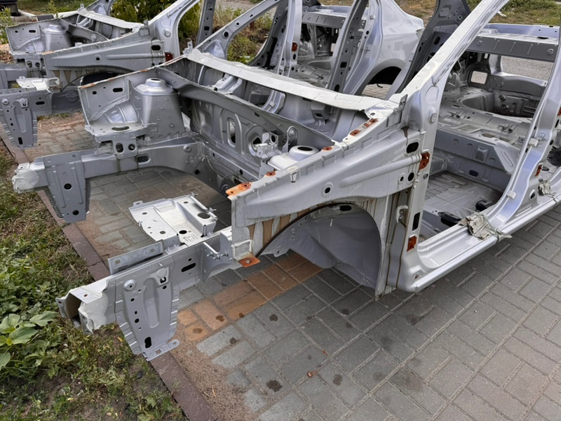 Лонжерон - фото 1