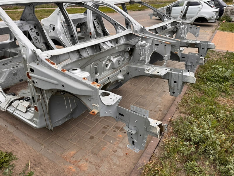 Лонжерон - фото 1