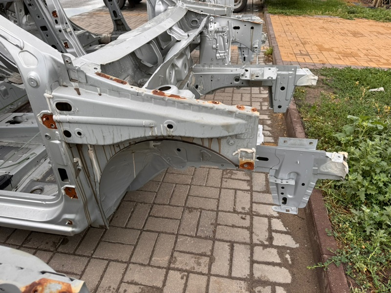 Лонжерон - фото 1