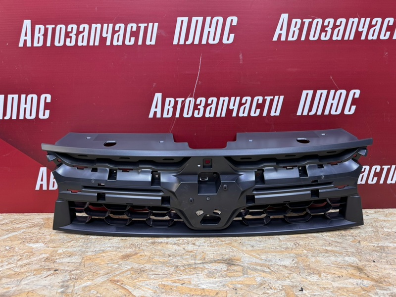 Решетка радиатора - фото 1