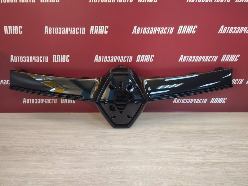 Накладка решетки радиатора - фото 1