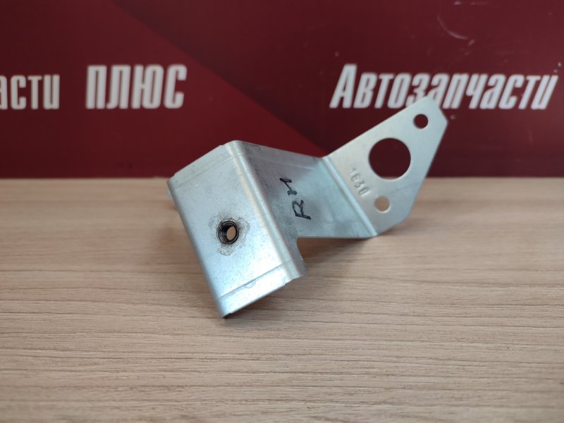 Кронштейн крыла - фото 7