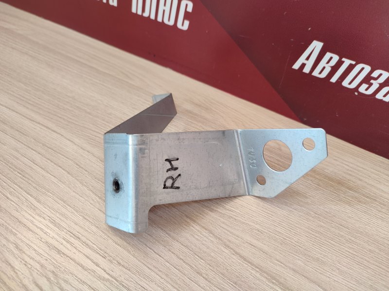 Кронштейн крыла - фото 8