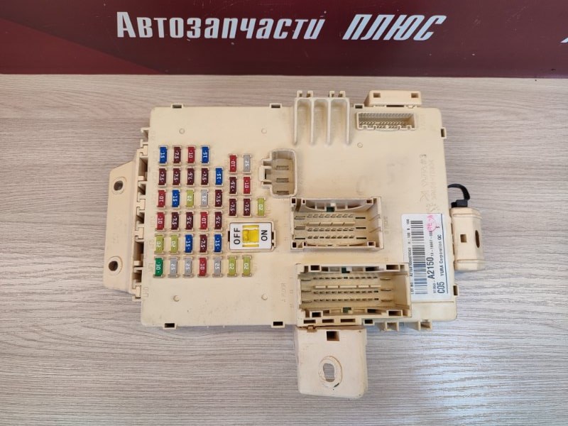 Блок предохранителей салона - фото 2