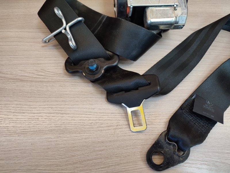 Ремень безопасности - фото 5