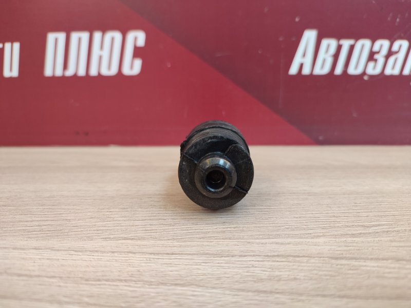 Отбойник капота - фото 5