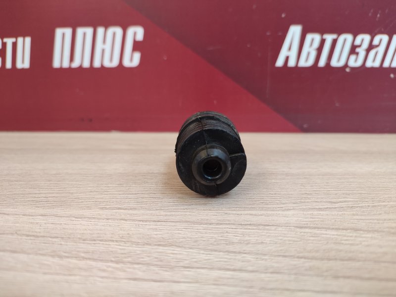 Отбойник капота - фото 5