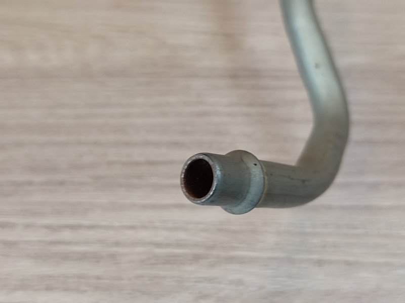 Трубка системы охлаждения - фото 4