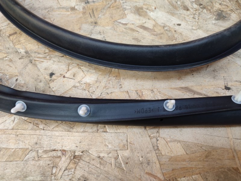 Уплотнитель двери - фото 5