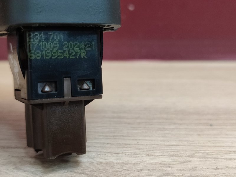 Выключатель подушки безопасности - фото 9