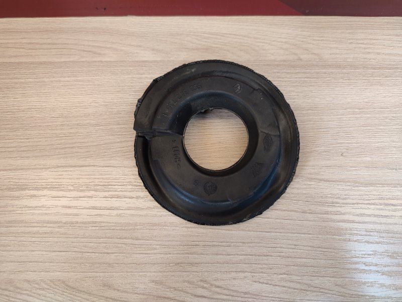 Верхняя опора    пружины - фото 6