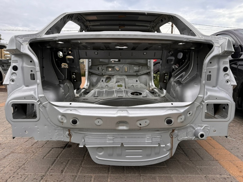 Задняя панель кузова - фото 2