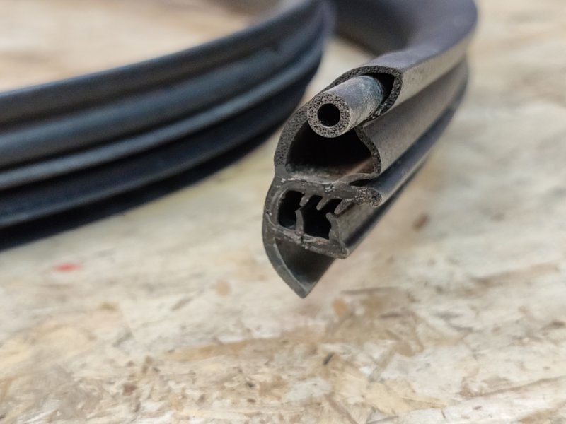 Уплотнитель проема      двери - фото 5