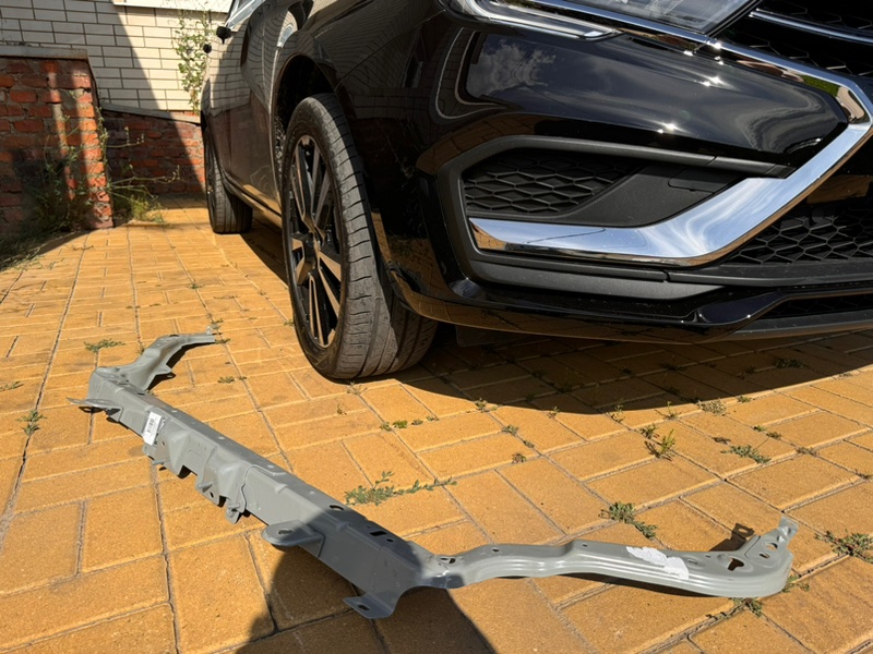 Верхняя накладка телевизора - фото 3