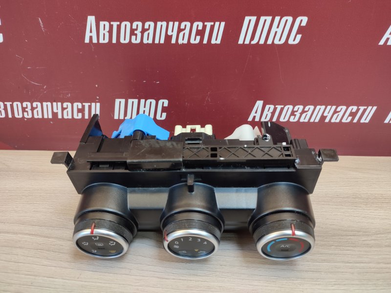 Блок управления печкой - фото 1