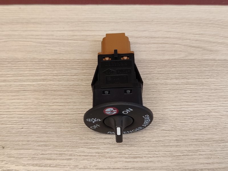 Выключатель подушки безопасности - фото 3