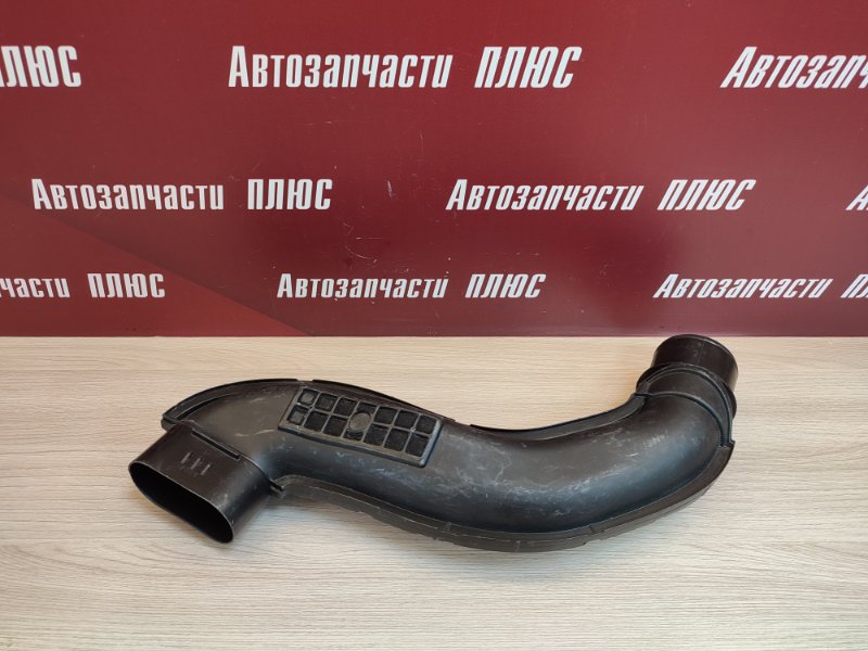 Патрубок воздушного фильтра - фото 1