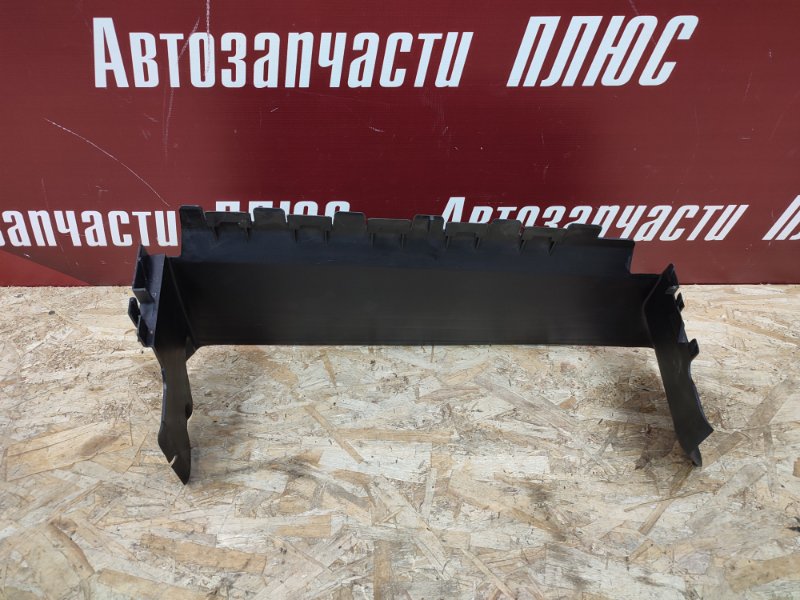 Дефлектор радиатора - фото 1