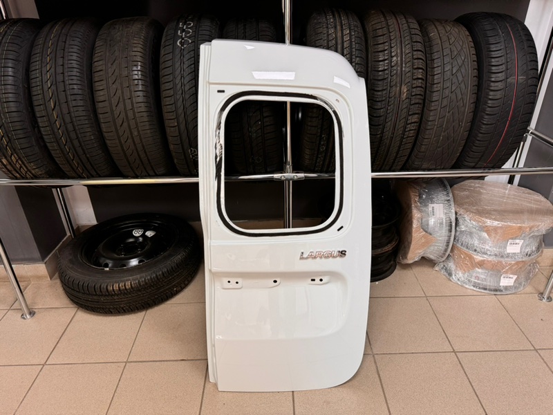 Дверь багажника - фото 1