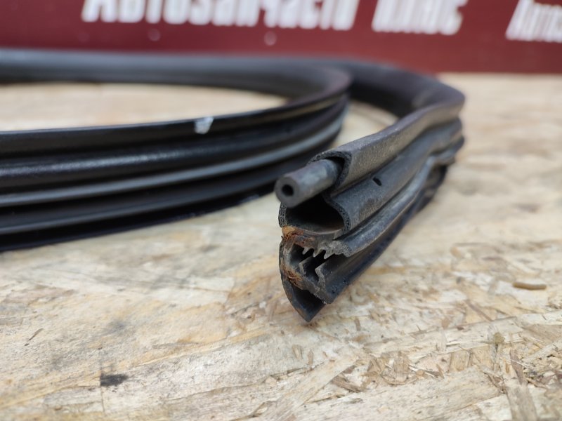 Уплотнитель проема      двери - фото 7