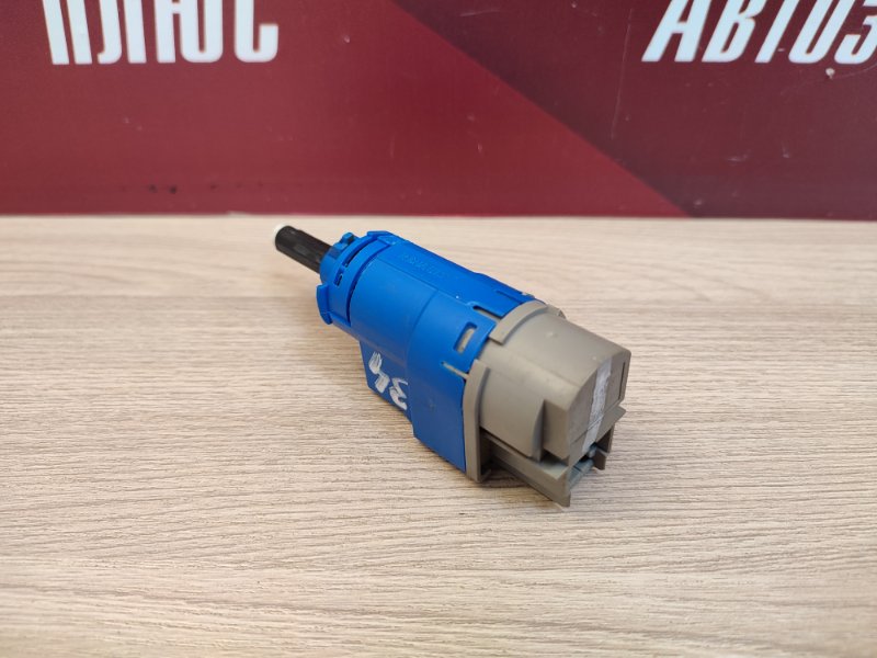 Датчик педали сцепления - фото 2