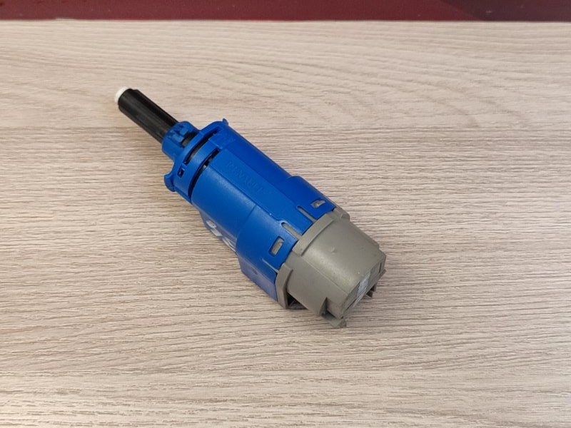 Датчик педали сцепления - фото 3