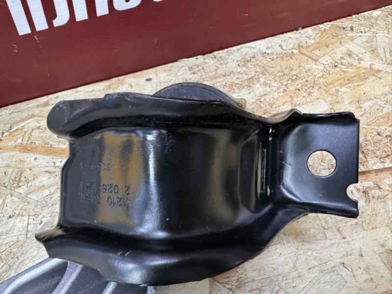 Подушка двигателя - фото 3