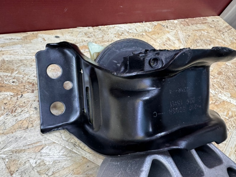 Подушка двигателя - фото 5