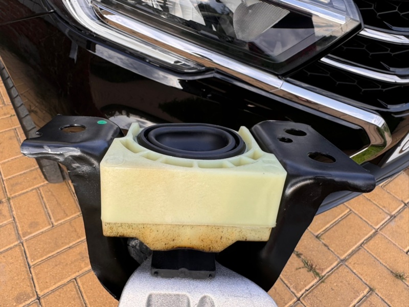 Верхняя  опора двигателя - фото 4