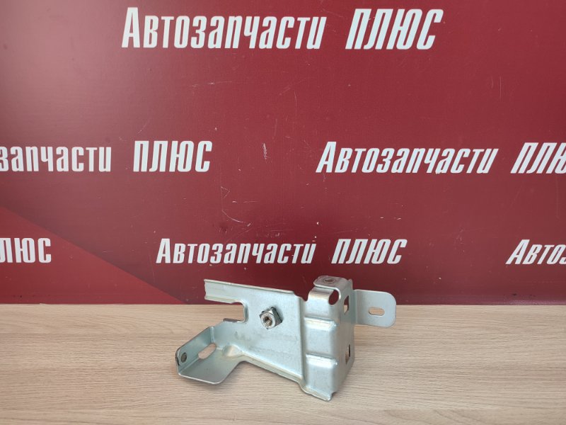 Кронштейн  фары - фото 1