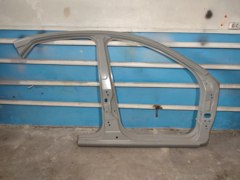 Боковина кузова - фото 1